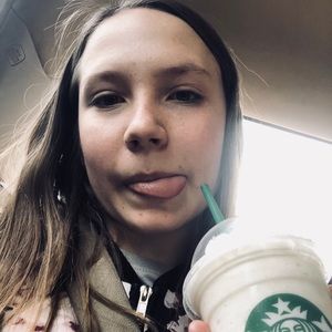 Meet your Posher, Karlie